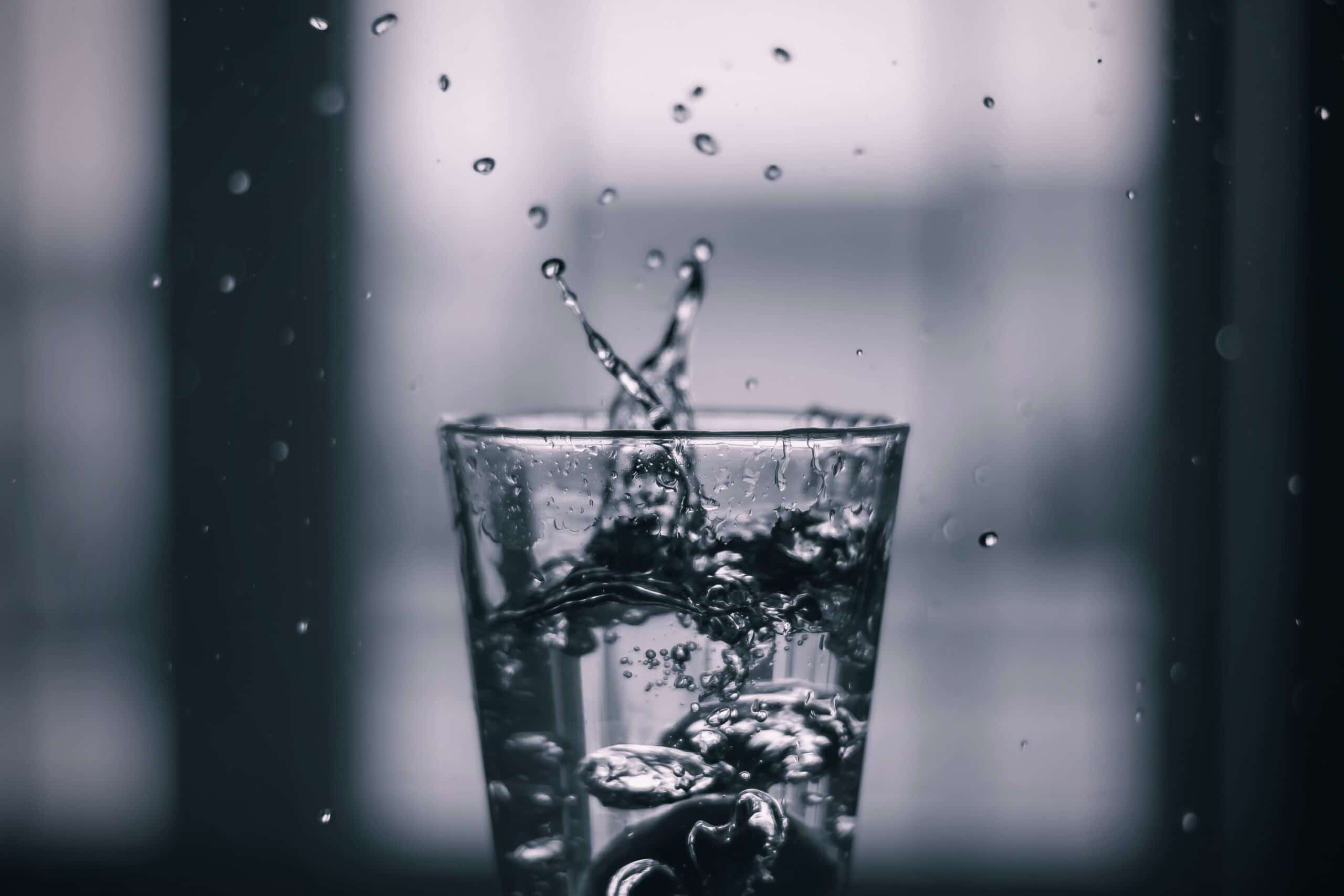 Quels sont les avantages de la location d’une fontaine à eau pour son entreprise ?