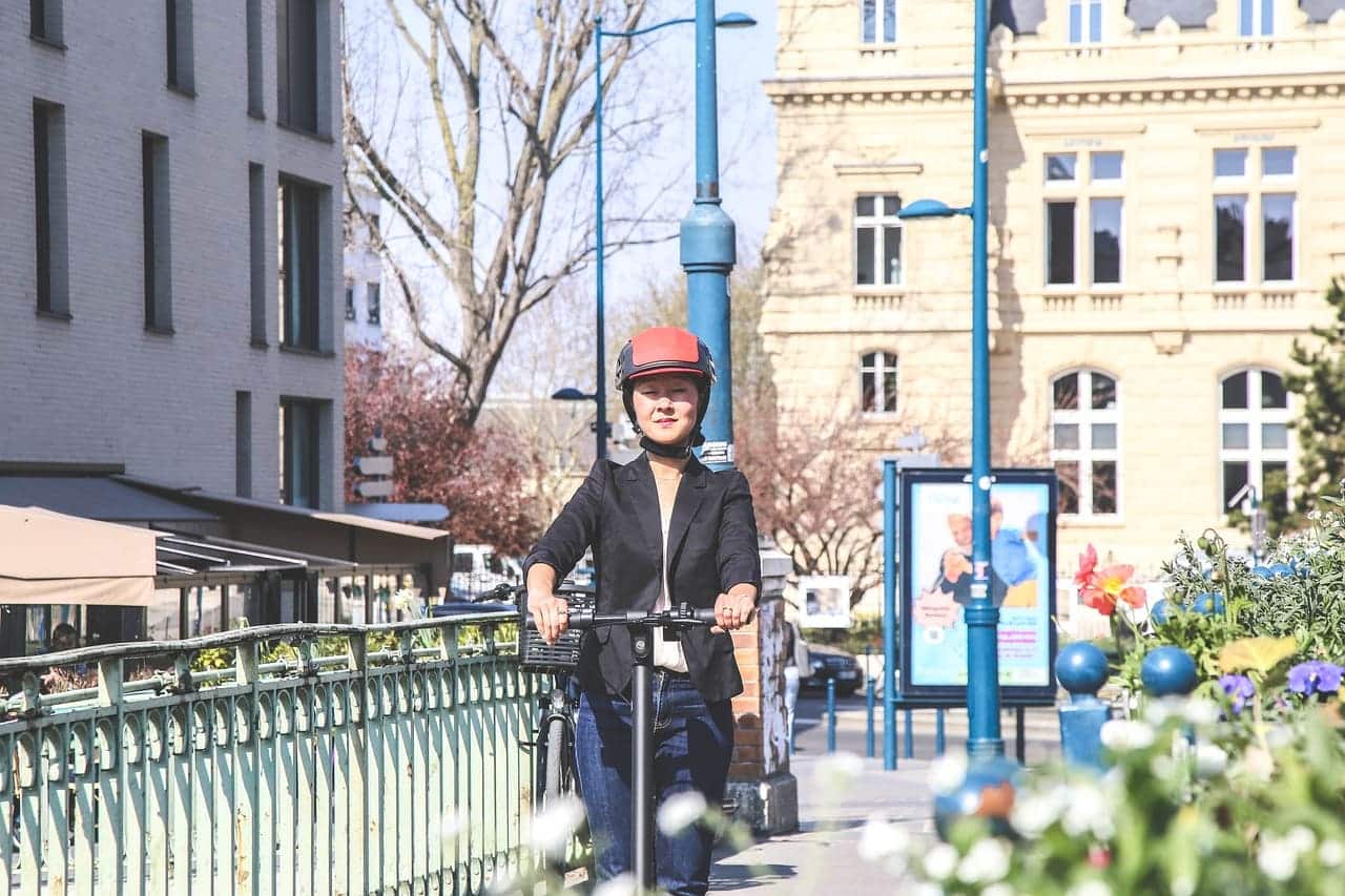 Assurance trottinette électrique obligatoire pour aller au travail ?