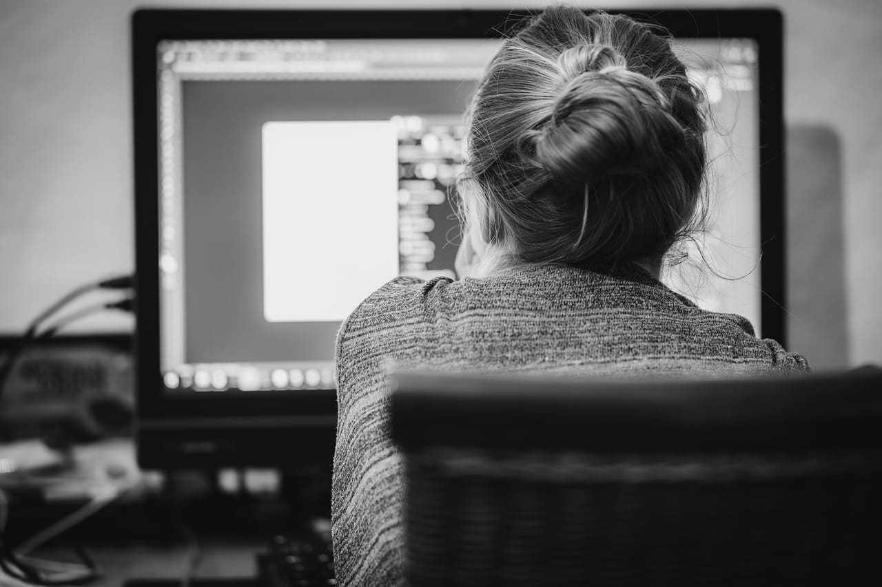 Comment faire un premier post LinkedIn marquant pour votre entreprise ?