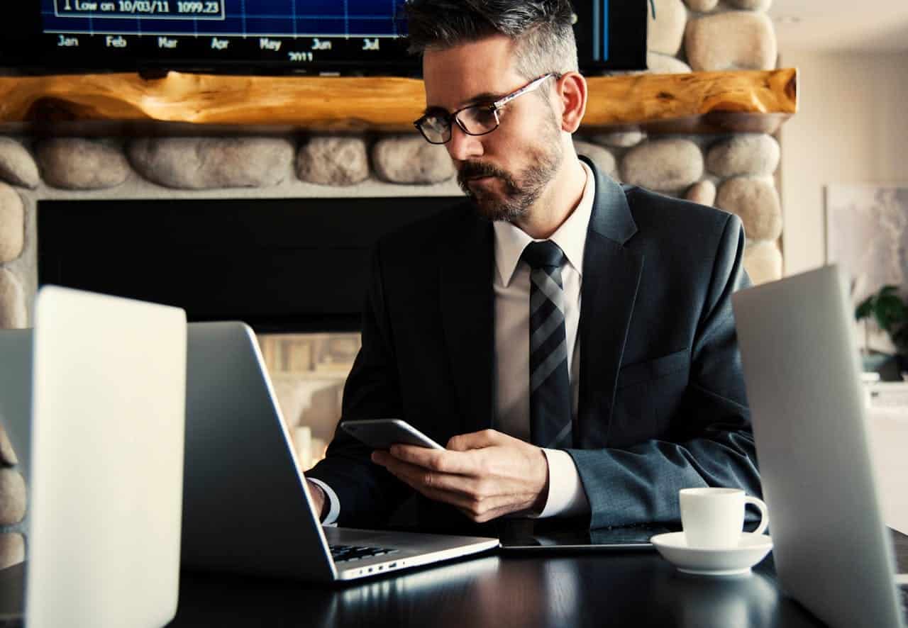 Quels équipements connectés choisir pour vos commerciaux ?